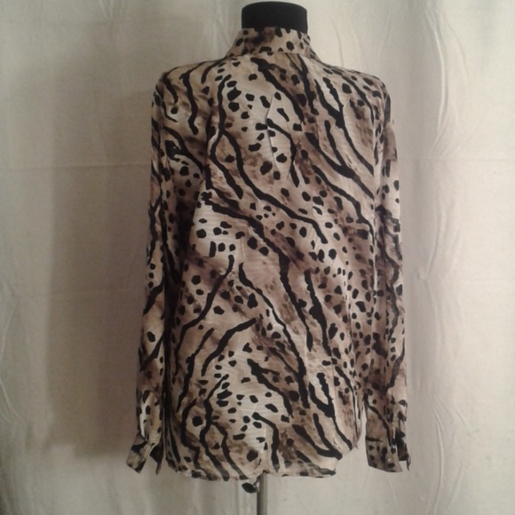 Alfred Dunner 10 animal print blouse MOP Button Front Sheer Leopard - Picture 5 of 8